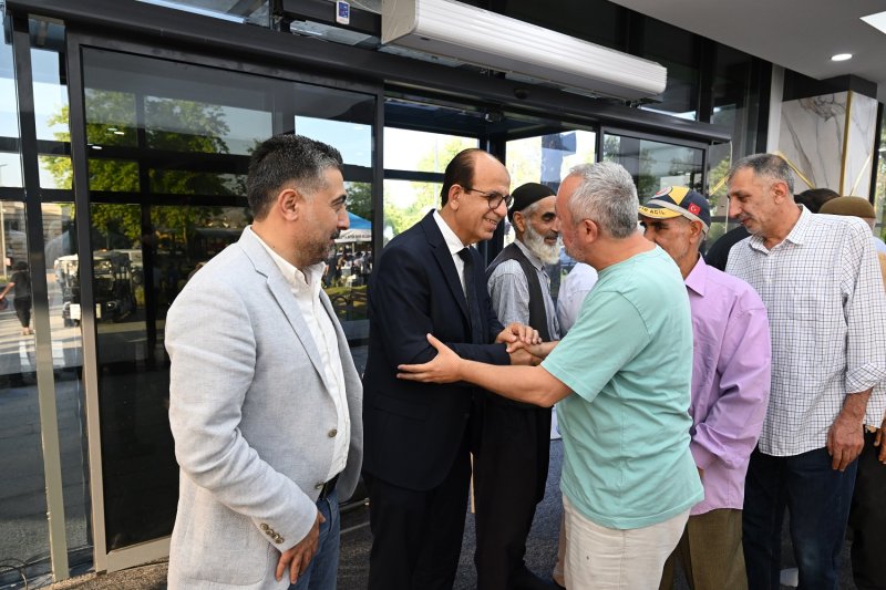 Başkan Geçit; “Bayramlar, Hoşgörü ve Sevgi Bağlarının Güçlendiği Özel Zamanlardır”