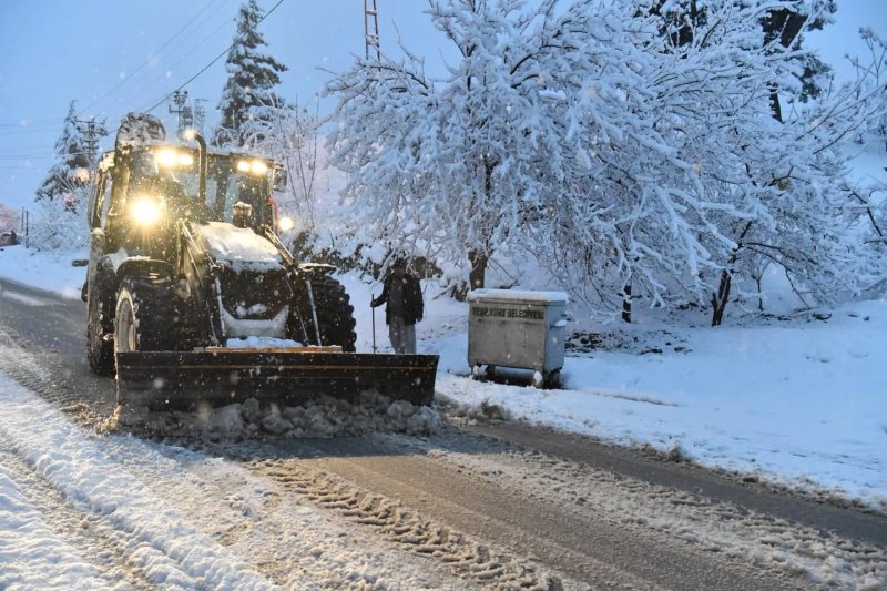 Başkan Geçit, “Tüm Ekiplerimizle Sahadayız”