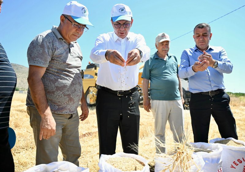 Başkan Geçit, “Üreticilerimize Ücretsiz Arpa Dağıtımı Yapacağız”