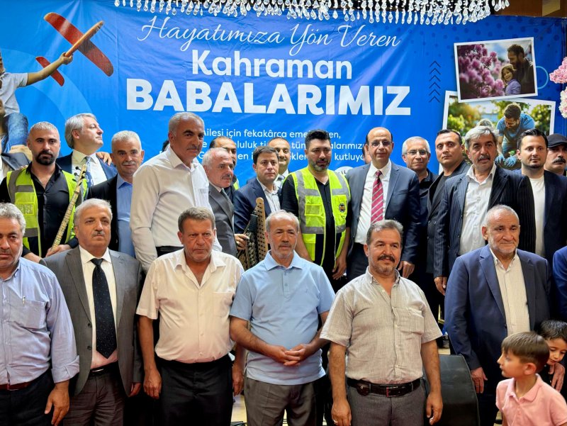 Yeşilyurt Belediyesinden Mahalle Muhtarlarına “Babalar Günü” Vefası!