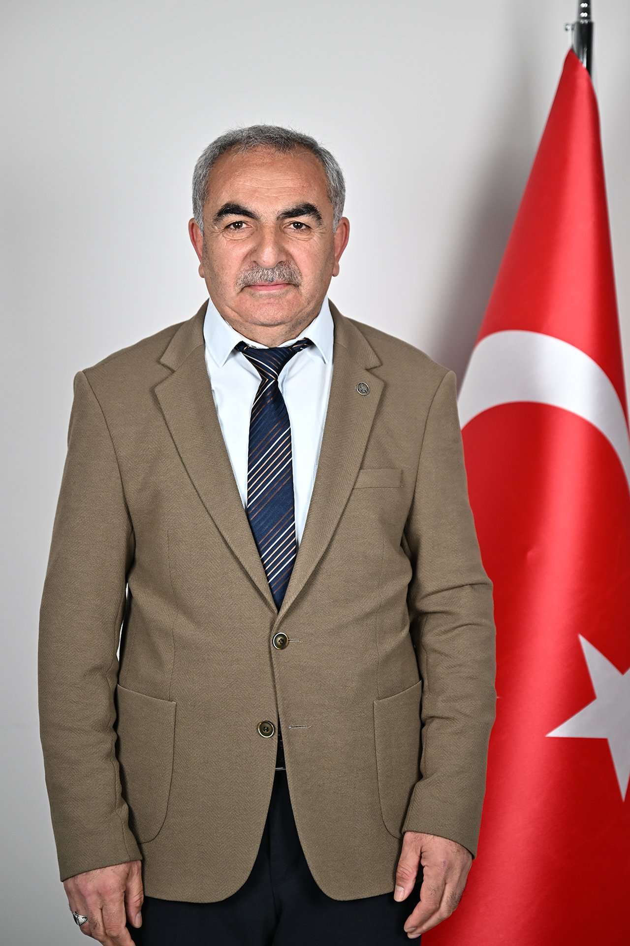 Aliseydi ÖZDEMİR