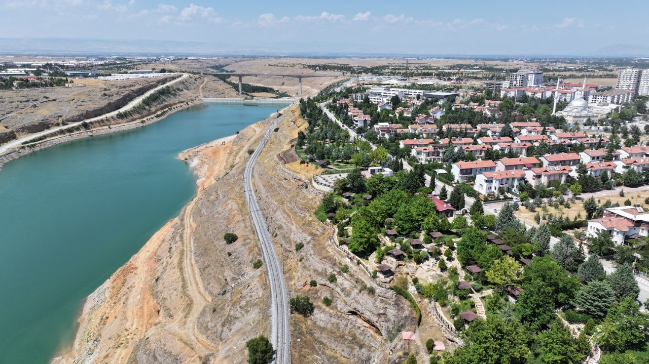 BEYLERDERESİ ŞEHİR PARKI