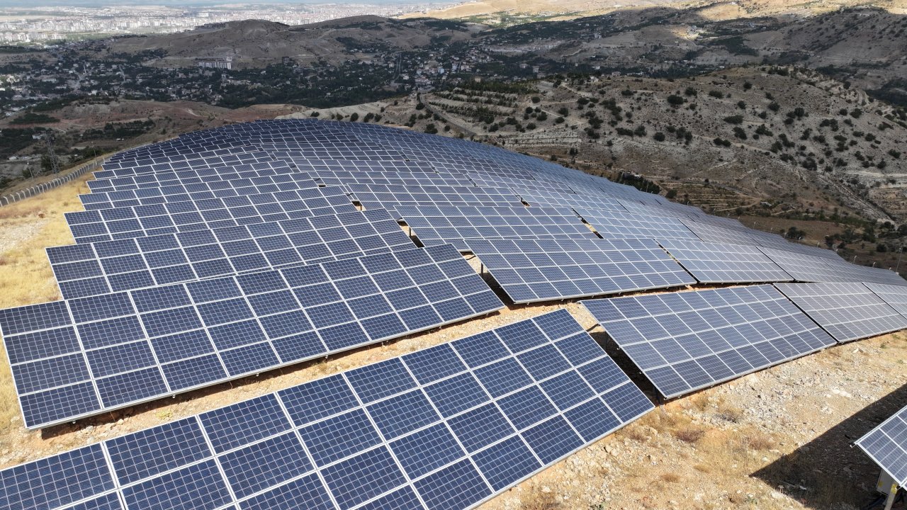 GÜNEŞ ENERJİ SANTRALİ