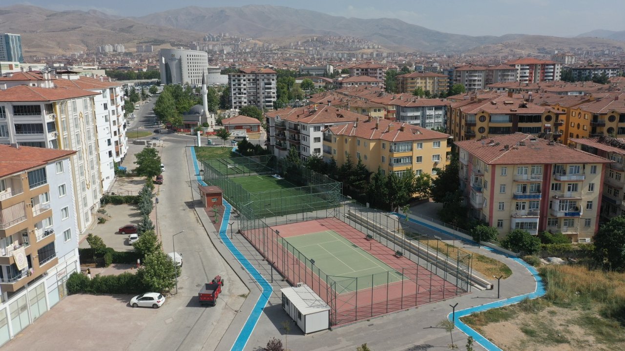 İNÖNÜ SPOR KOMPLEKSİ